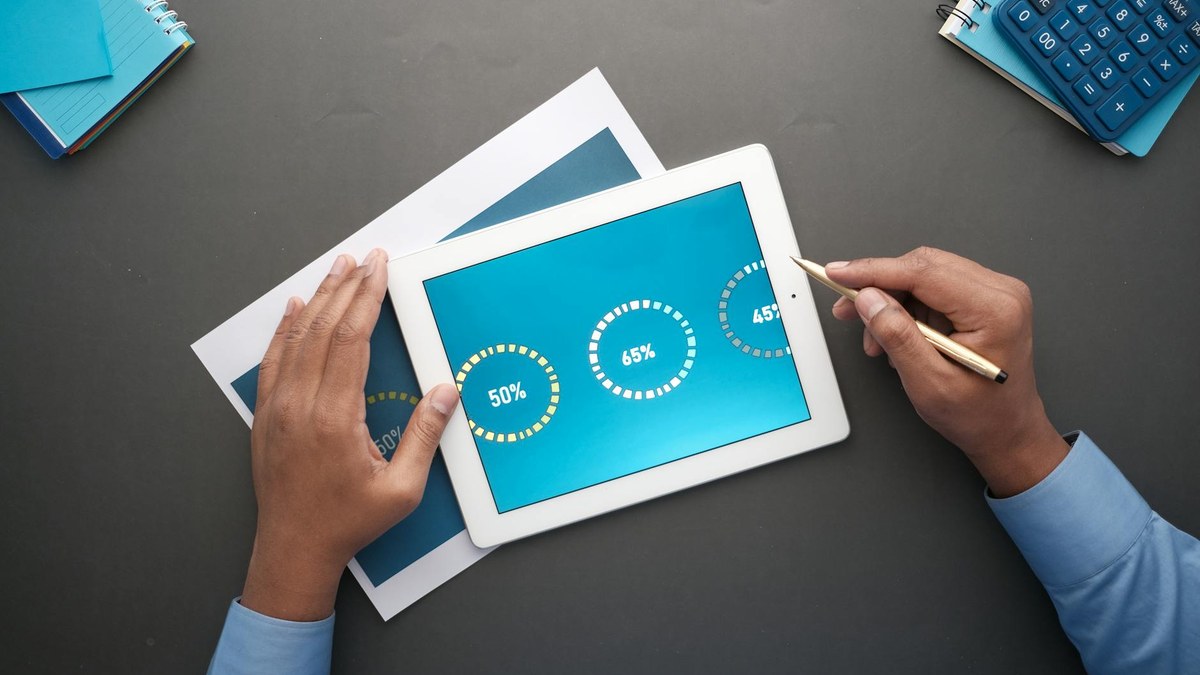 How to Build a Marketing Report That Actually Gets Read